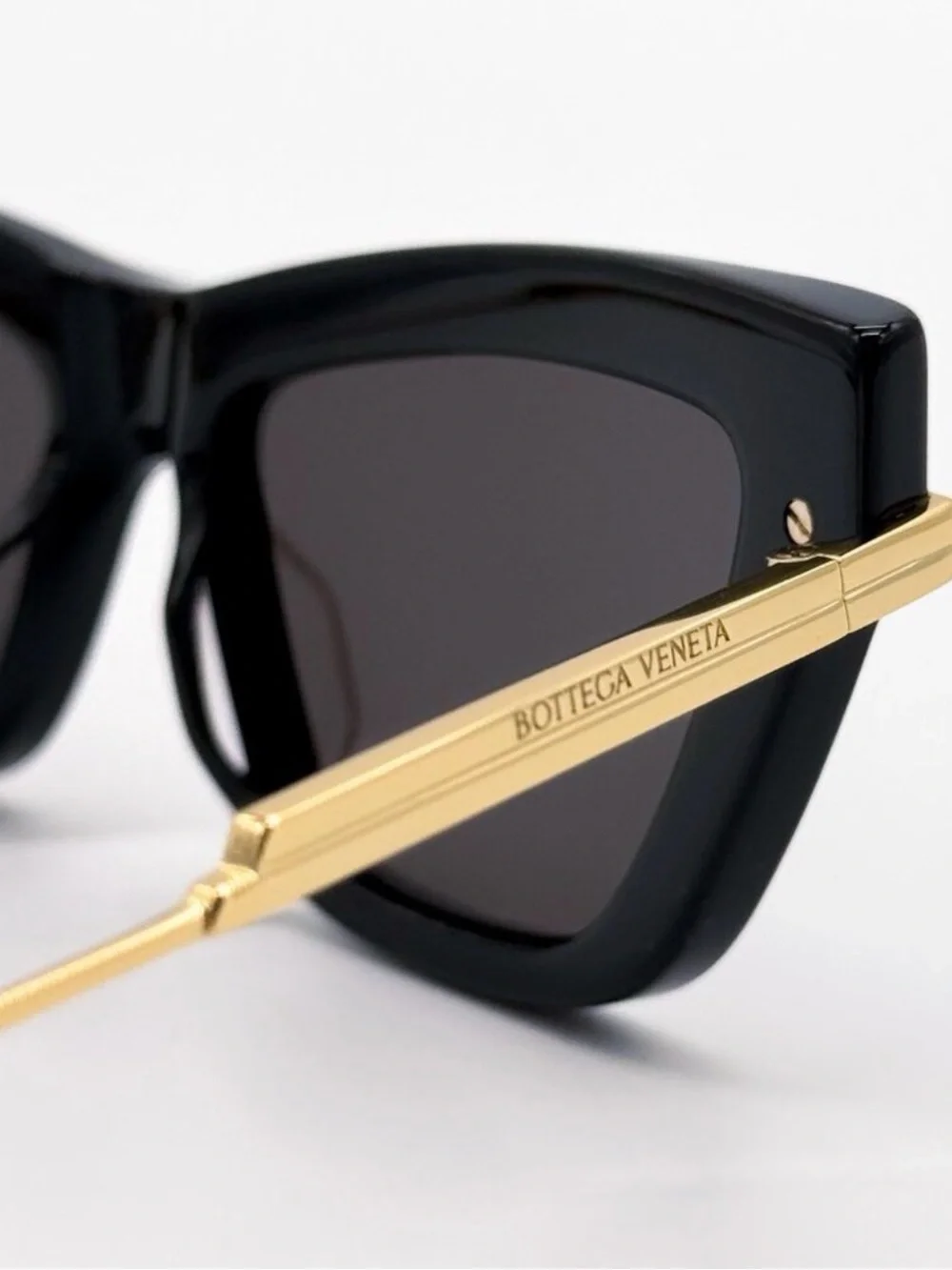 Classic Black Cat-Eye Sunglasses - Women Accessories